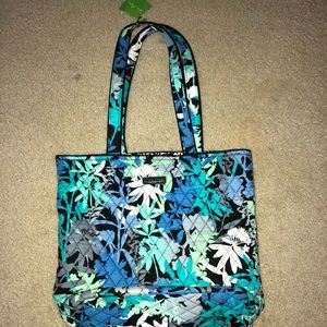 Vera Bradley tote bag